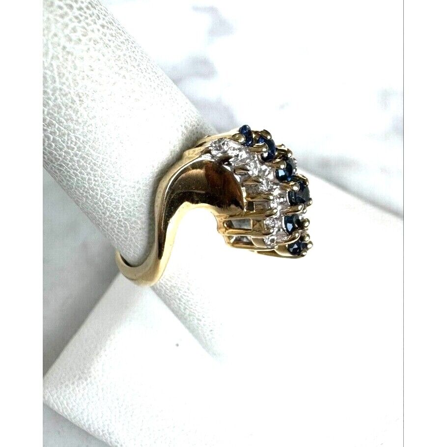 14K YELLOW GOLD TOPAZ AND DIAMOND COCKTAIL RING SIZE 7.5 SKY