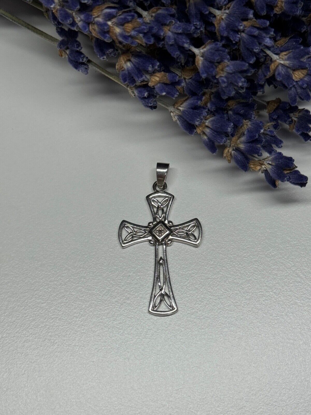 925 STERLING SILVER DIAMOND CROSS