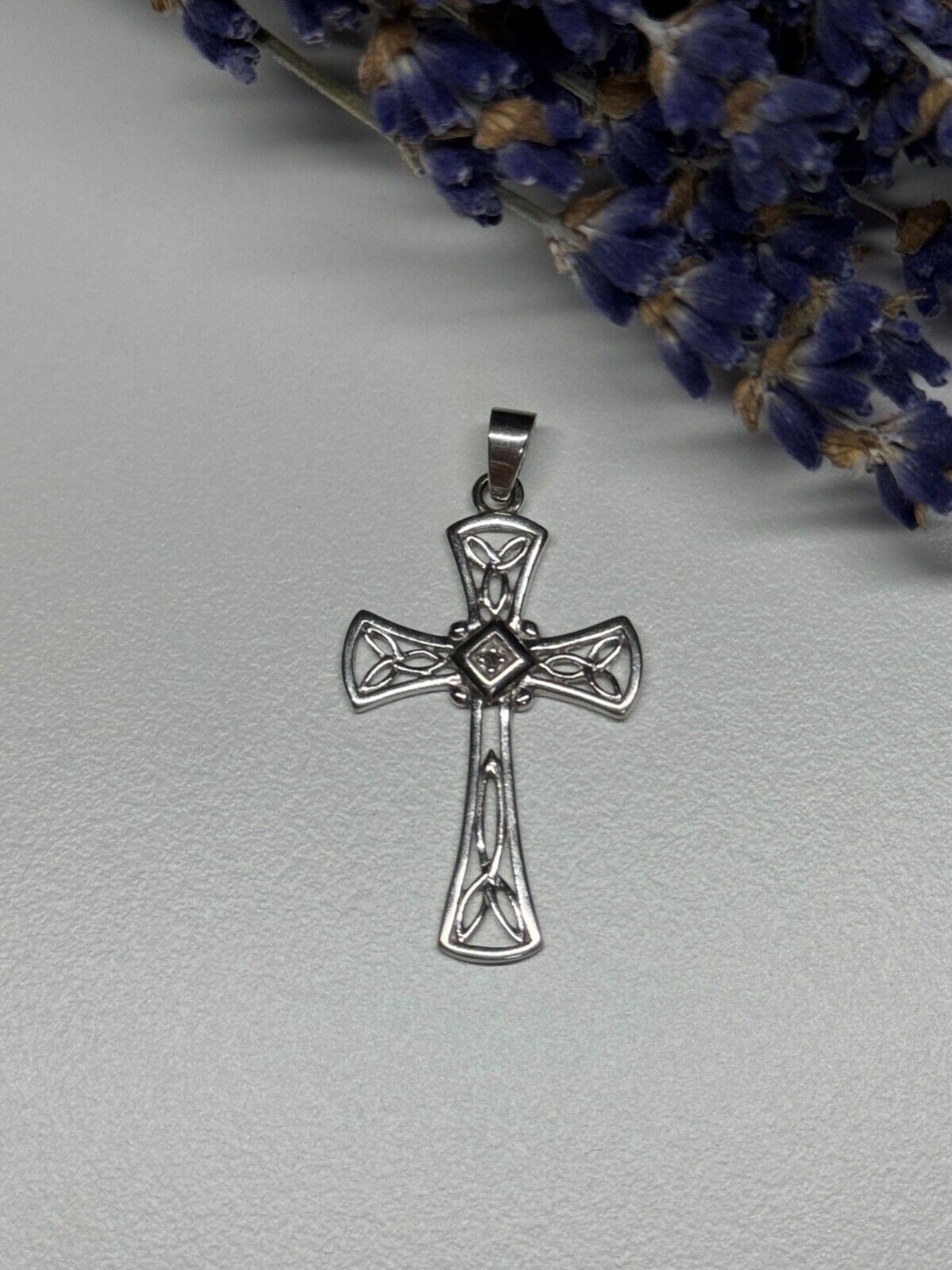 925 STERLING SILVER DIAMOND CROSS