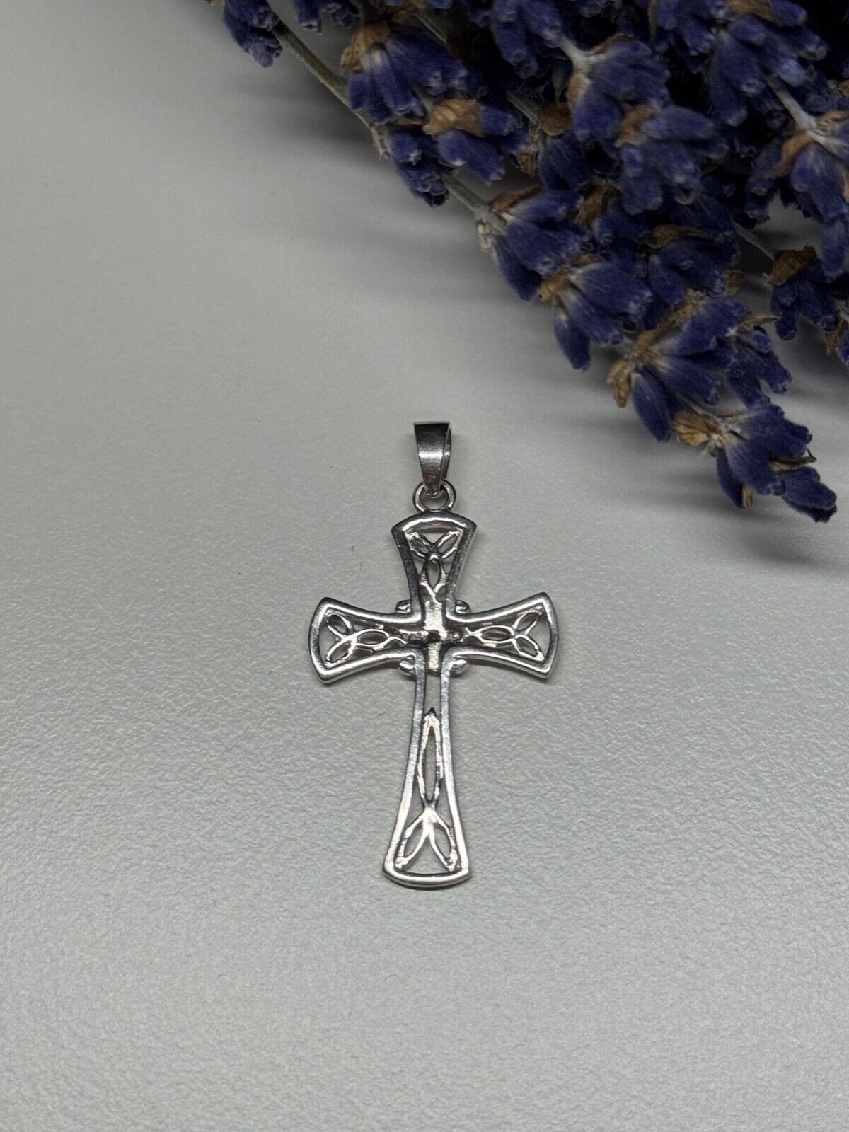 925 STERLING SILVER DIAMOND CROSS