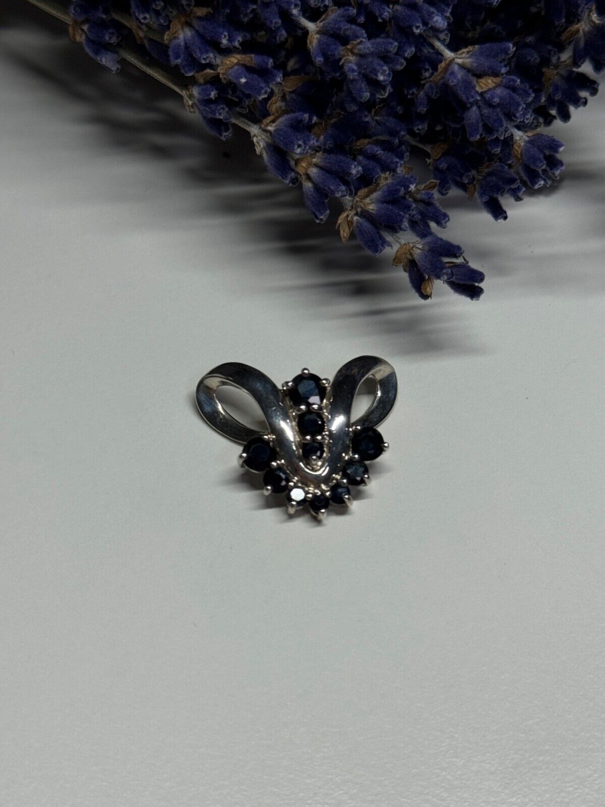 925 STERLING SILVER SAPPHIRE PENDANT