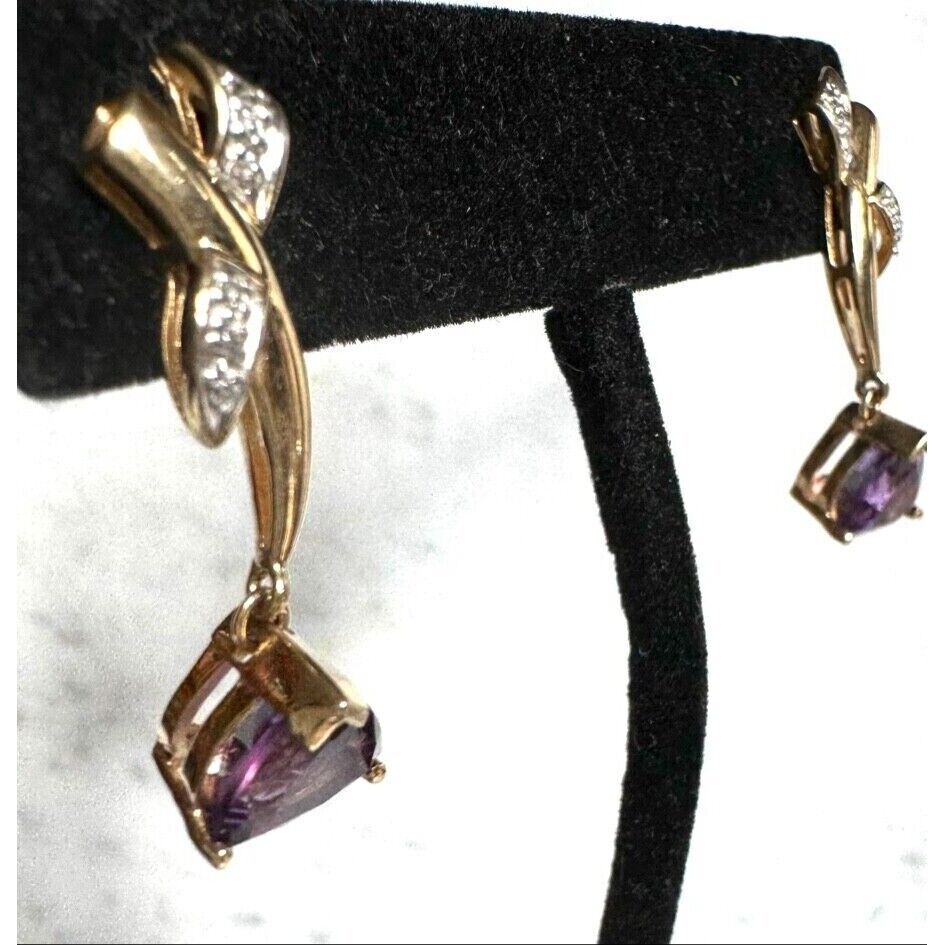 YELLOW GOLD  AMETHYST AND DIAMOND DANGLE EARRINGS SKY