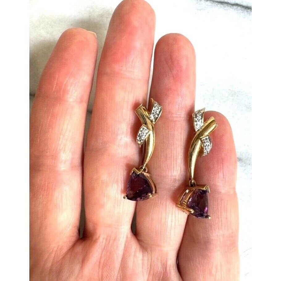 YELLOW GOLD  AMETHYST AND DIAMOND DANGLE EARRINGS SKY