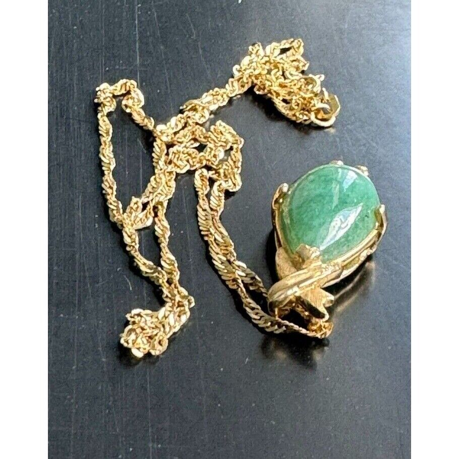 14K YELLOW GOLD  AND GREEN JADE NECKLACE PENDANT SKY