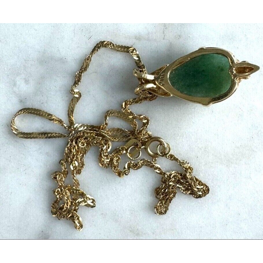 14K YELLOW GOLD  AND GREEN JADE NECKLACE PENDANT SKY