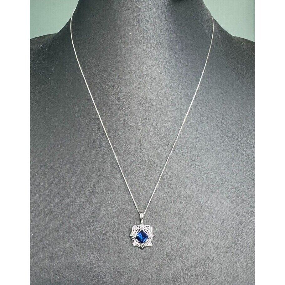 WHITE GOLD  SAPPHIRE AND DIAMOND PENDANT NECKLACE SKY