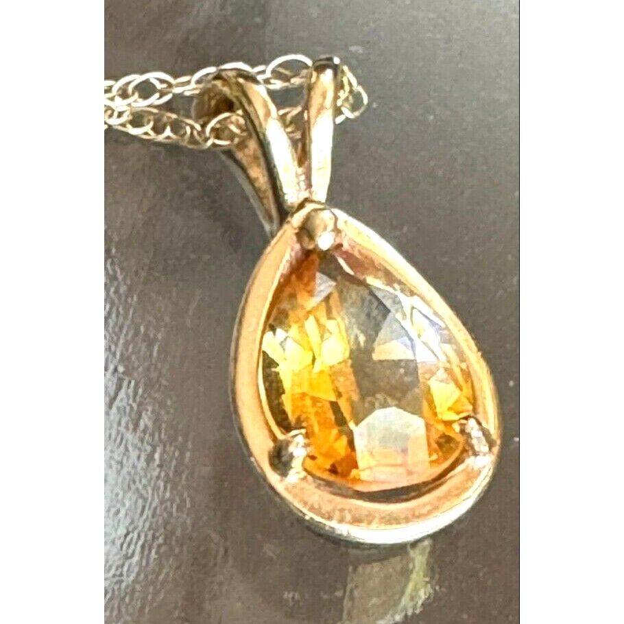 14K YELLOW GOLD  AND GOLDEN CITRINE PENDANT NECKLACE SKY