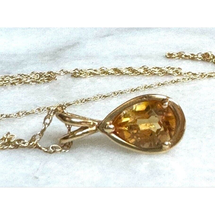 14K YELLOW GOLD  AND GOLDEN CITRINE PENDANT NECKLACE SKY