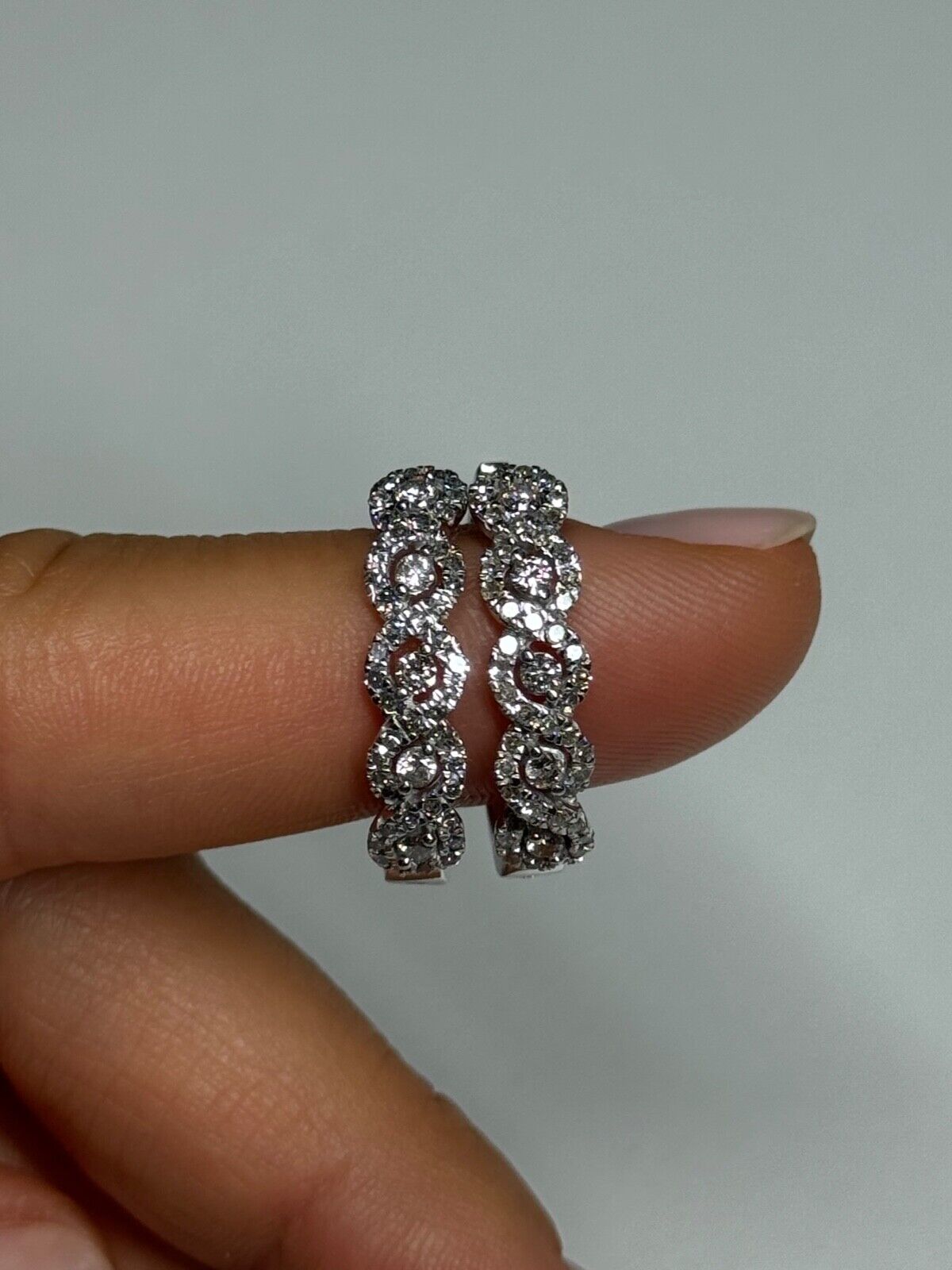 10K WHITE GOLD DIAMONDS 1 CARAT EARRINGS LENGTH 23 mm