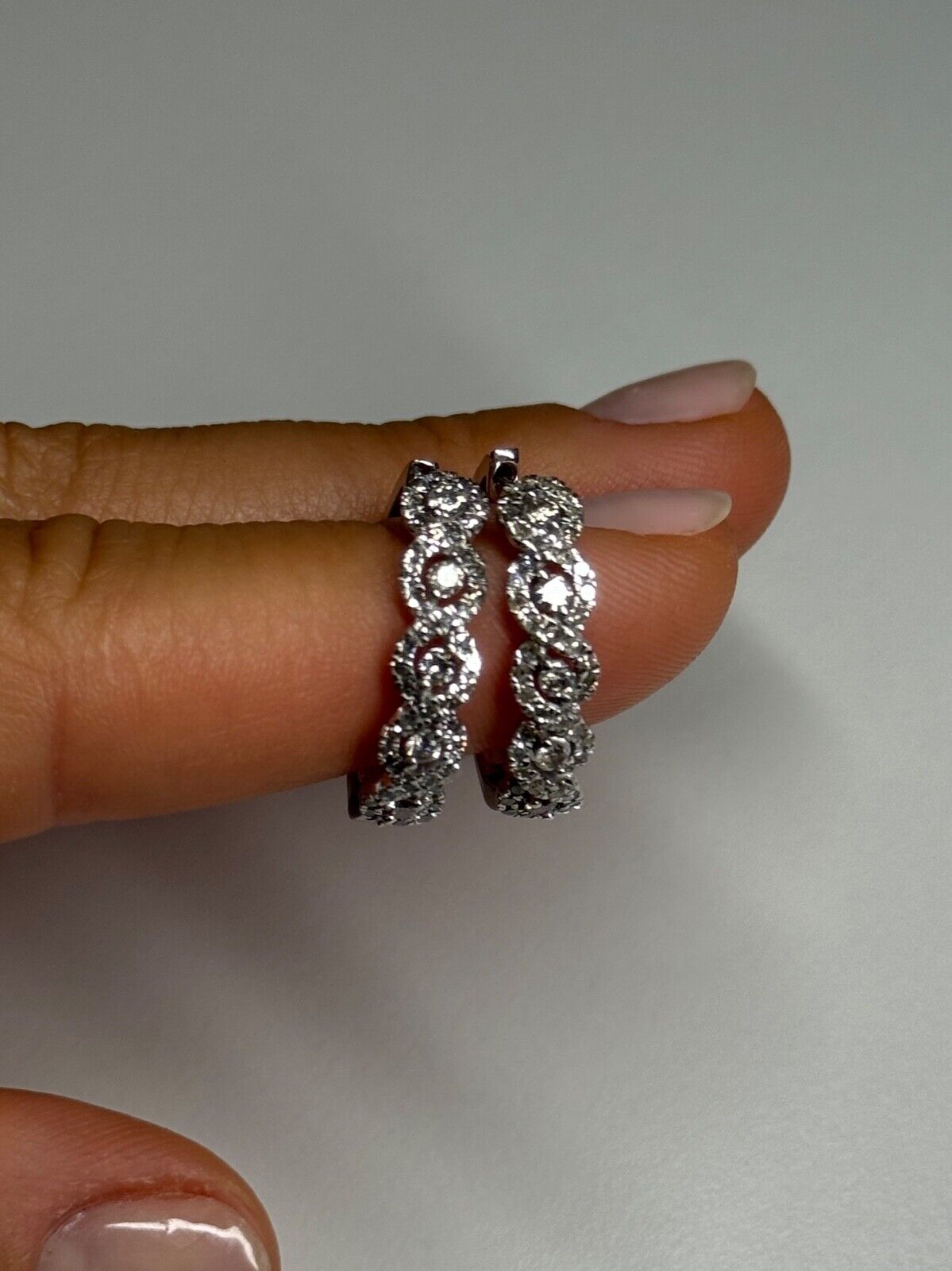 10K WHITE GOLD DIAMONDS 1 CARAT EARRINGS LENGTH 23 mm