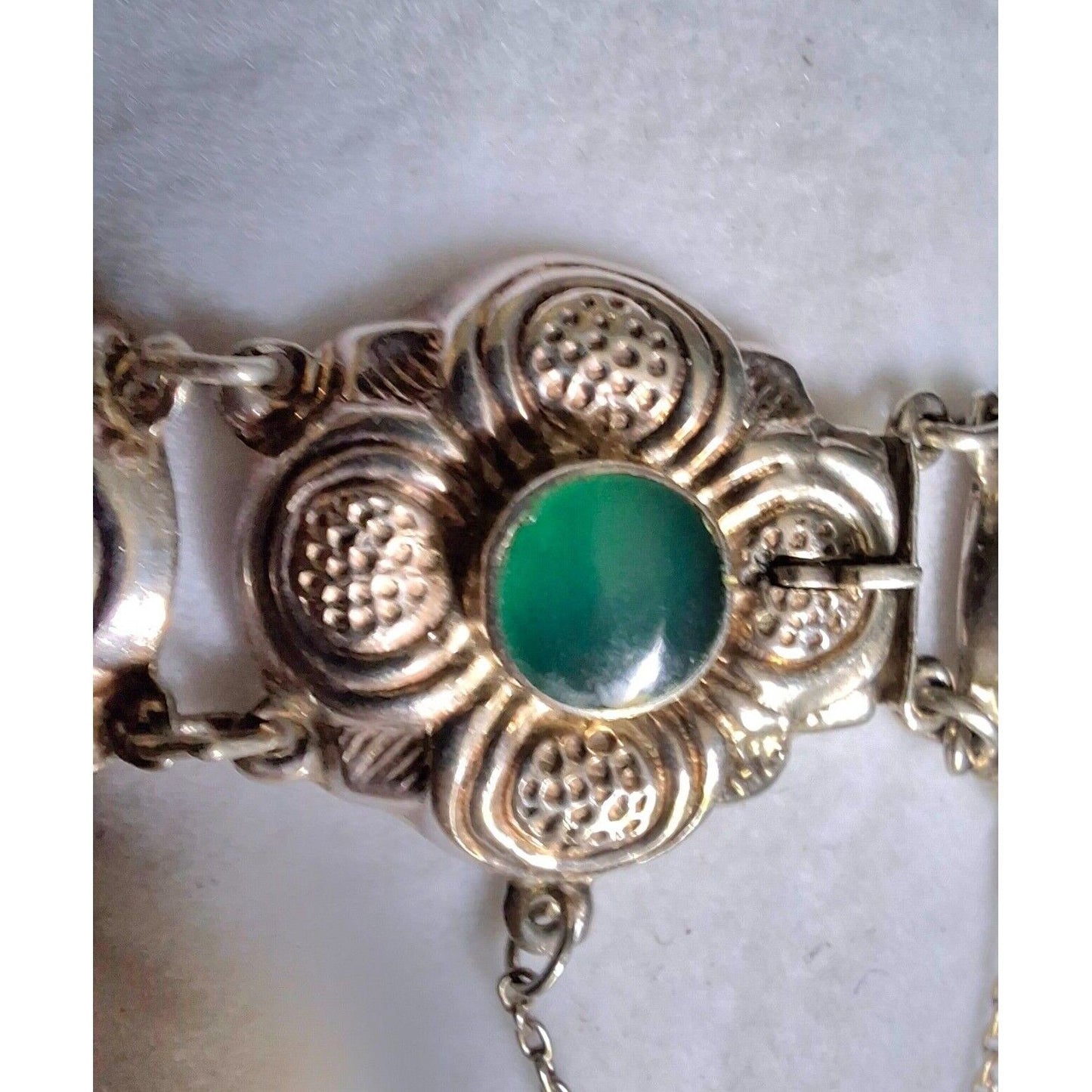 ORNATE 925 STERLING SILVER AND GREEN AQUAMARINE BRACELET SKY