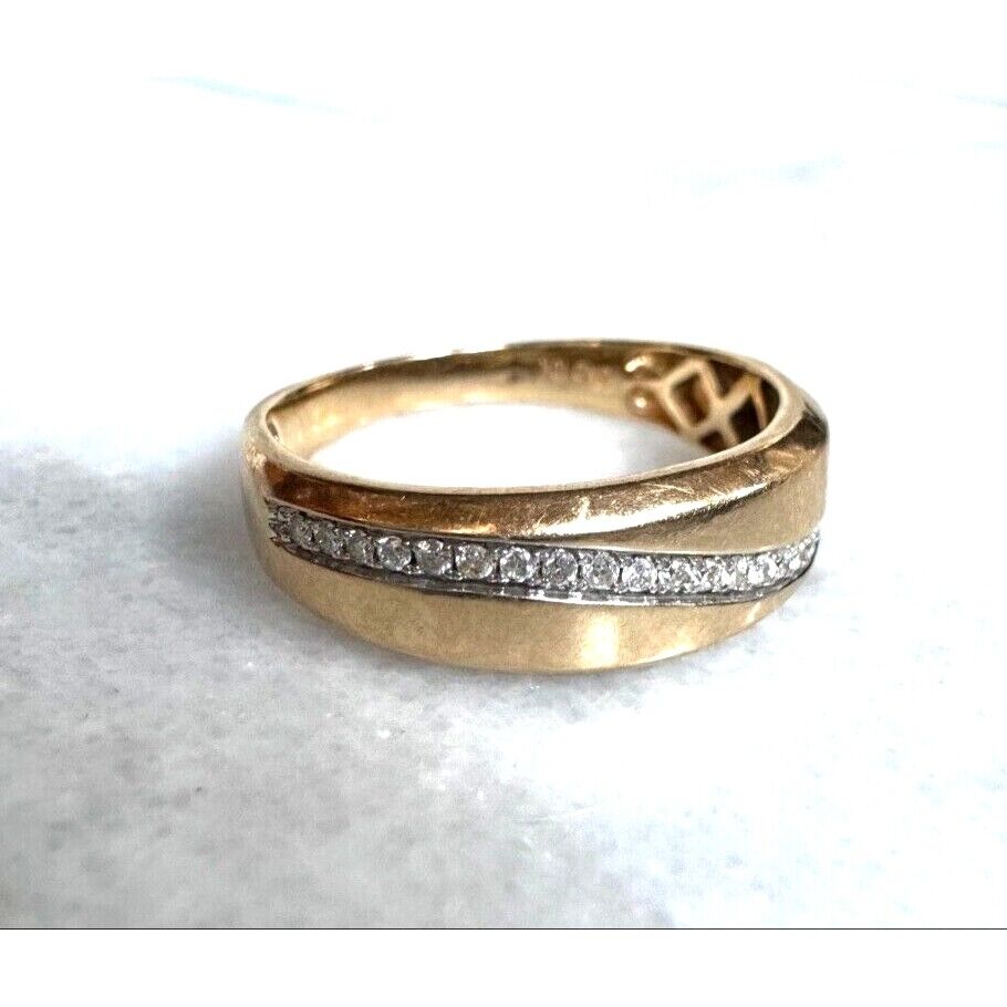 MENS YELLOW GOLD  AND DIAMOND WEDDING BAND RING SIZE 9.75 - 10 SKY