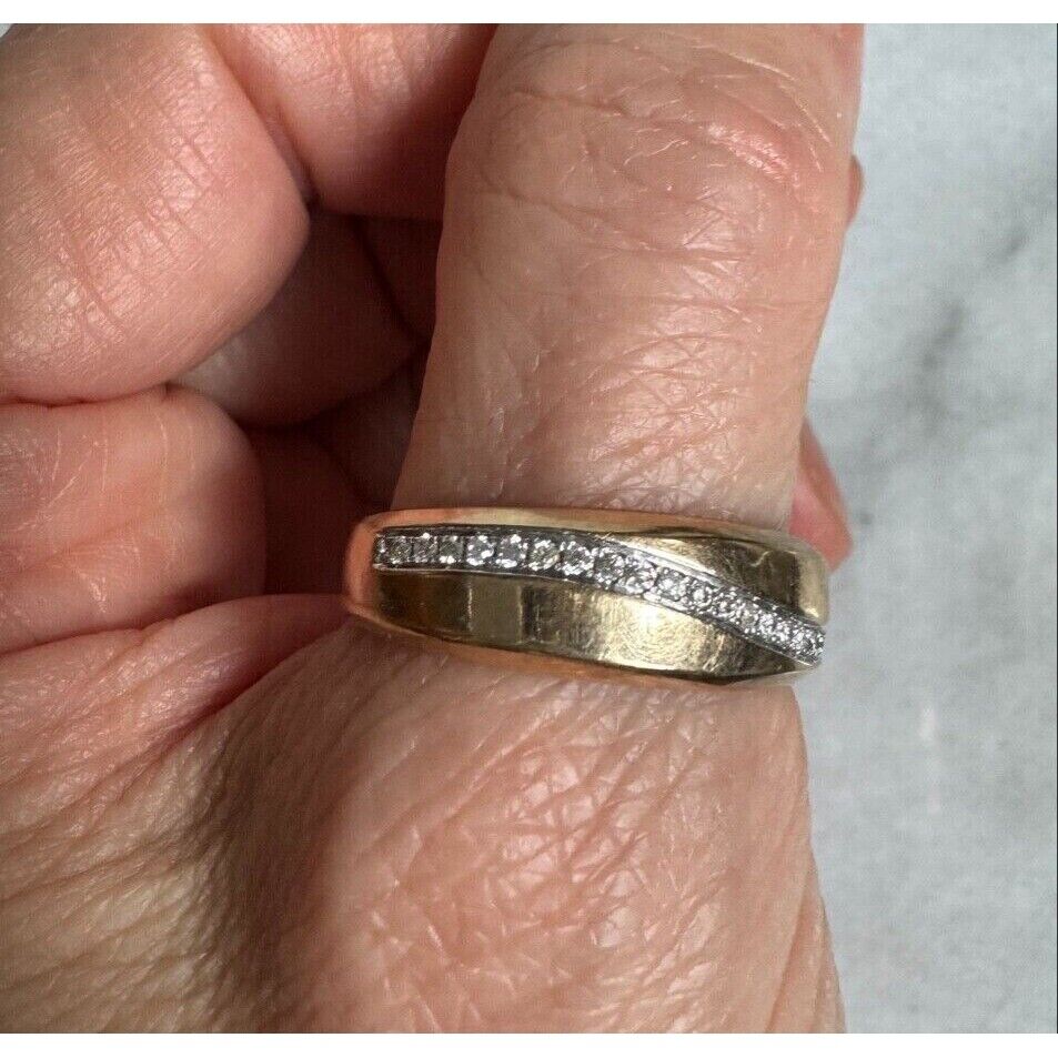 MENS YELLOW GOLD  AND DIAMOND WEDDING BAND RING SIZE 9.75 - 10 SKY