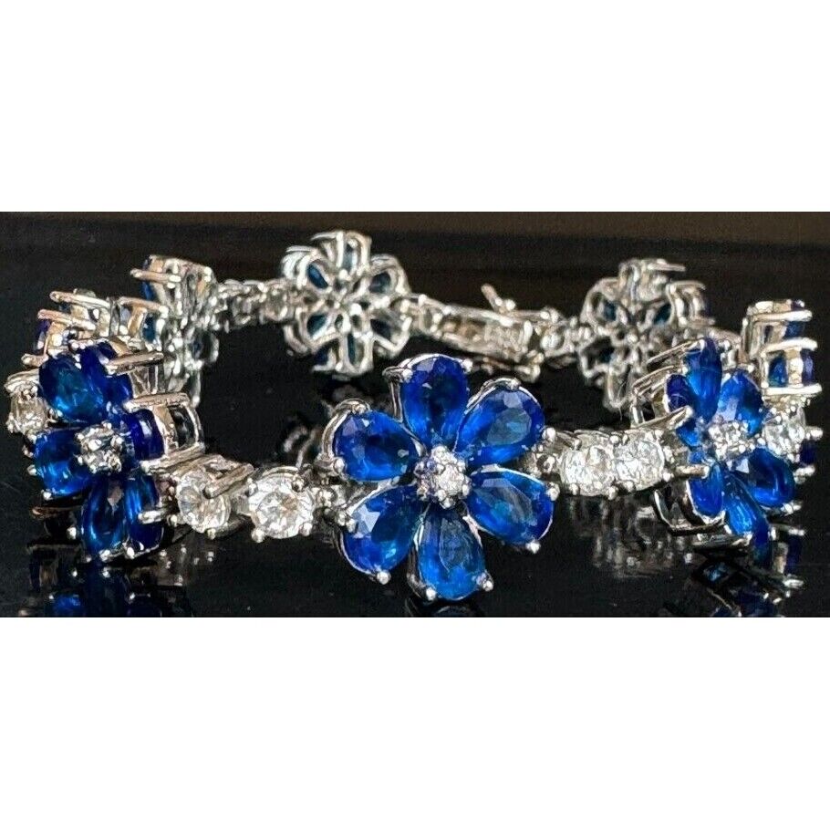 GORGEOUS SPARKLING 925 STERLING SILVER  BLUE AND CLEAR GEMS FLOWER BRACELET SKY