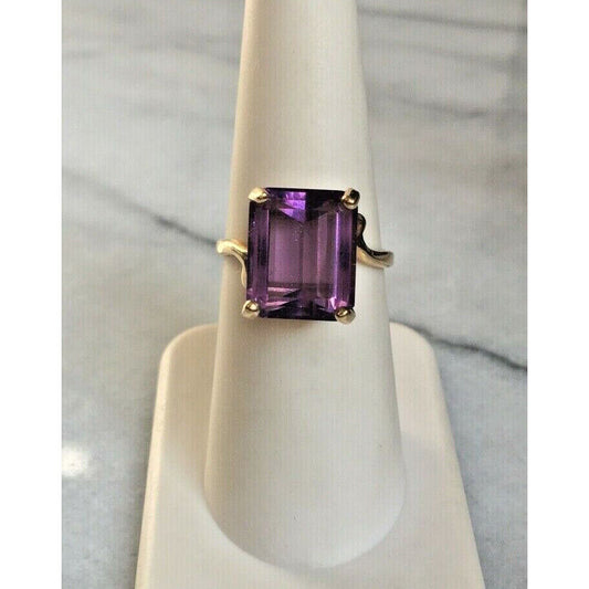 YELLOW GOLD 5.6 CT AMETHYST RING SIZE 7 SKY