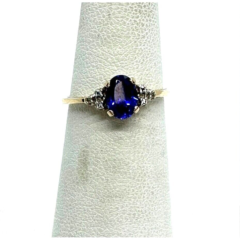 YELLOW GOLD SAPPHIRE AND DIAMOND RING SIZE 5.25 SKY