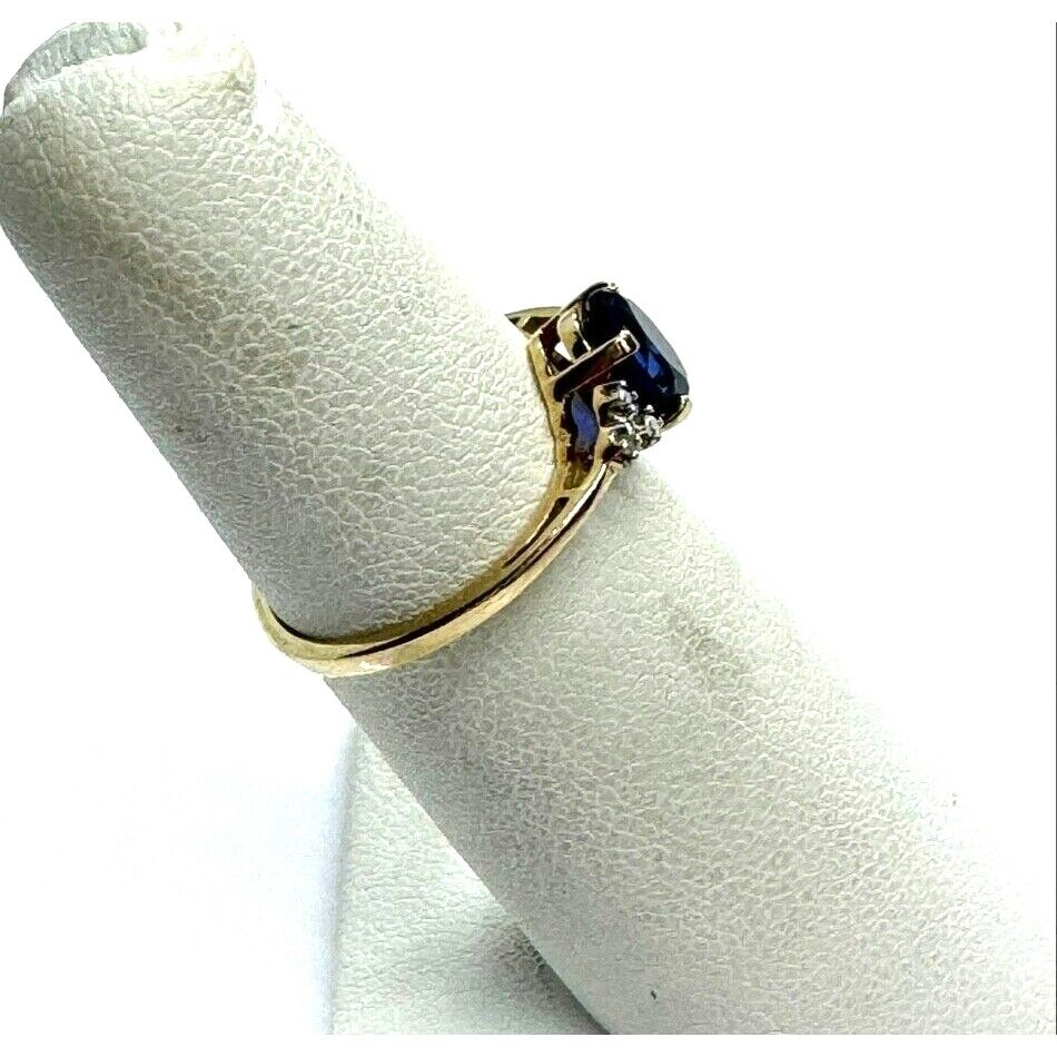 YELLOW GOLD SAPPHIRE AND DIAMOND RING SIZE 5.25 SKY