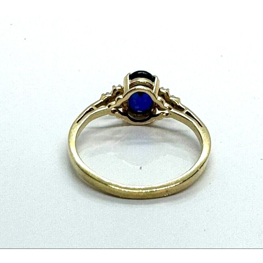 YELLOW GOLD SAPPHIRE AND DIAMOND RING SIZE 5.25 SKY