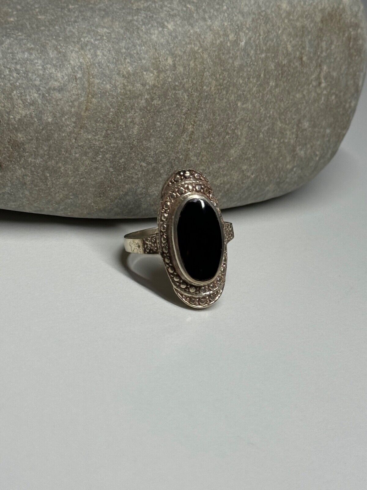 925 STERLING SILVER ONYX RING SIZE 5.5