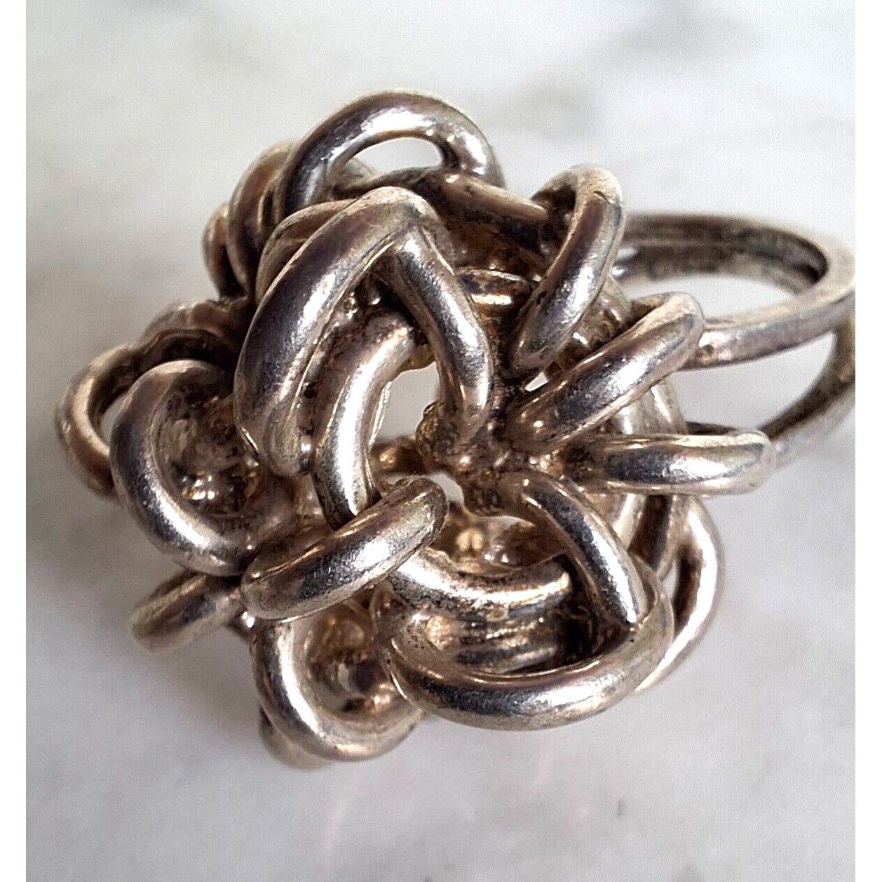 MODERNIST 925 STERLING SILVER CURLY DESIGN  RING SIZE 5.75 SKY