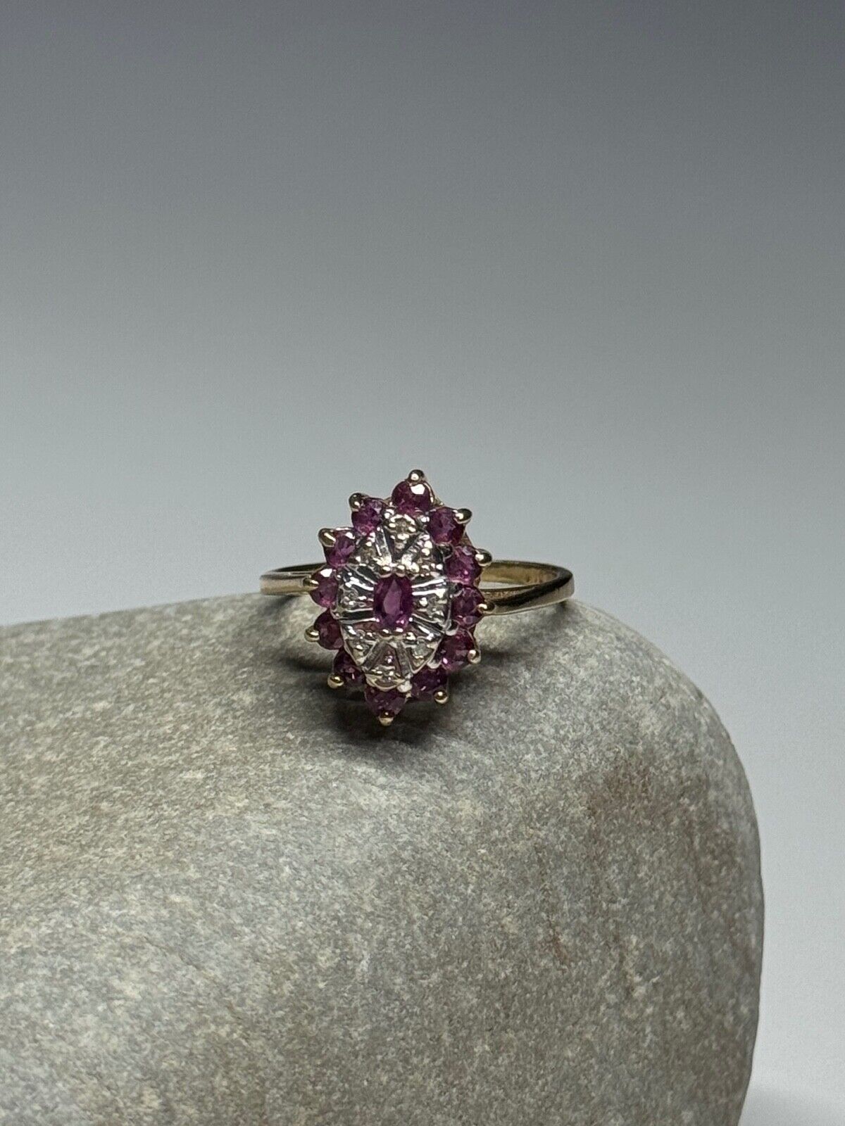 10K YELLOW GOLD RUBIES & DIAMONDS RING SIZE 6.5