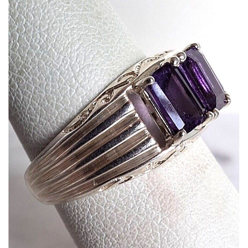 925 STERLING SILVER AND AMETHYST  3-STONES RING SIZE 6.75 SKY