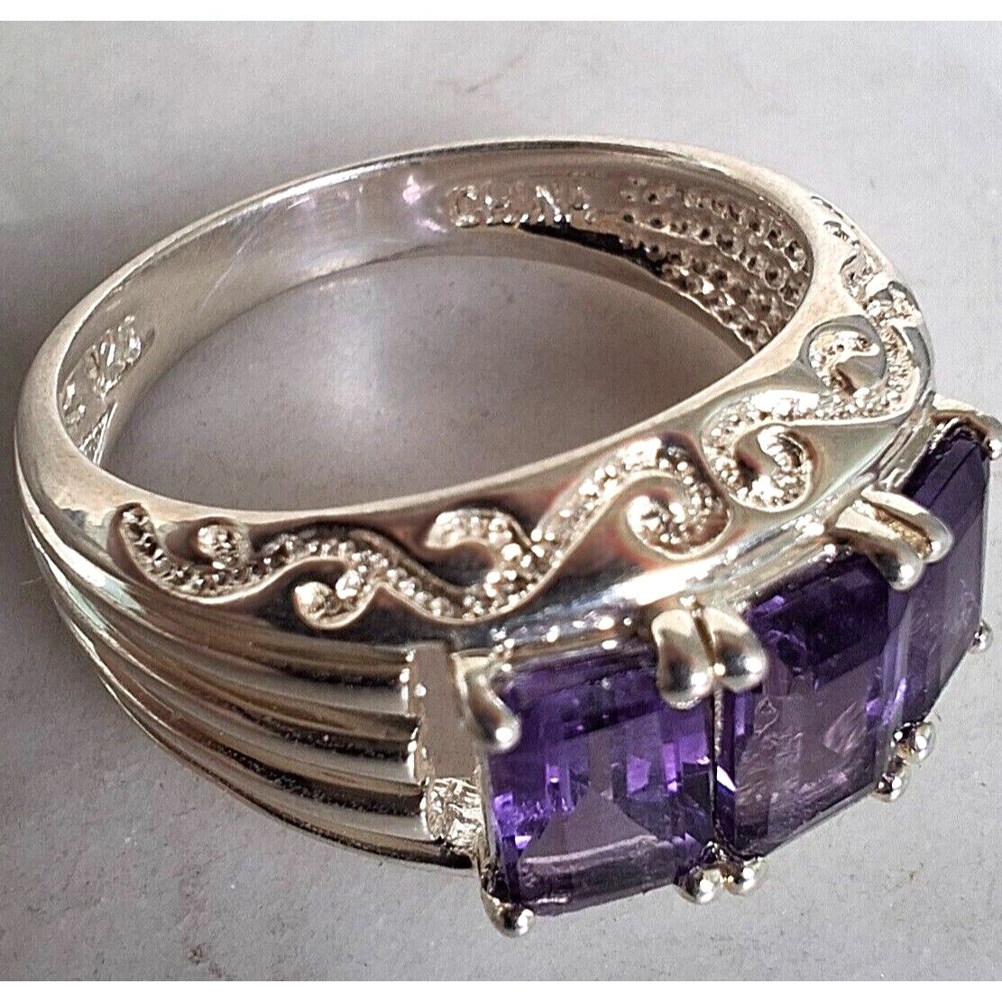 925 STERLING SILVER AND AMETHYST  3-STONES RING SIZE 6.75 SKY