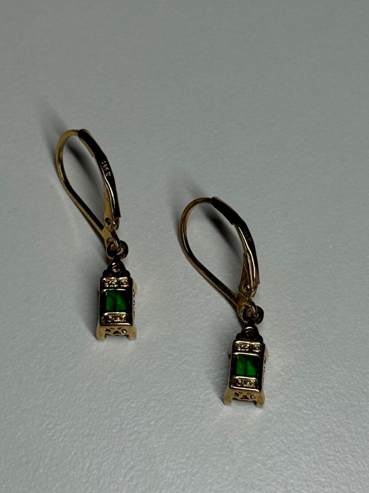 925 STERLING SILVER GOLD PLATED EMERALD & BERYL EARRINGS LENGTH 25 mm