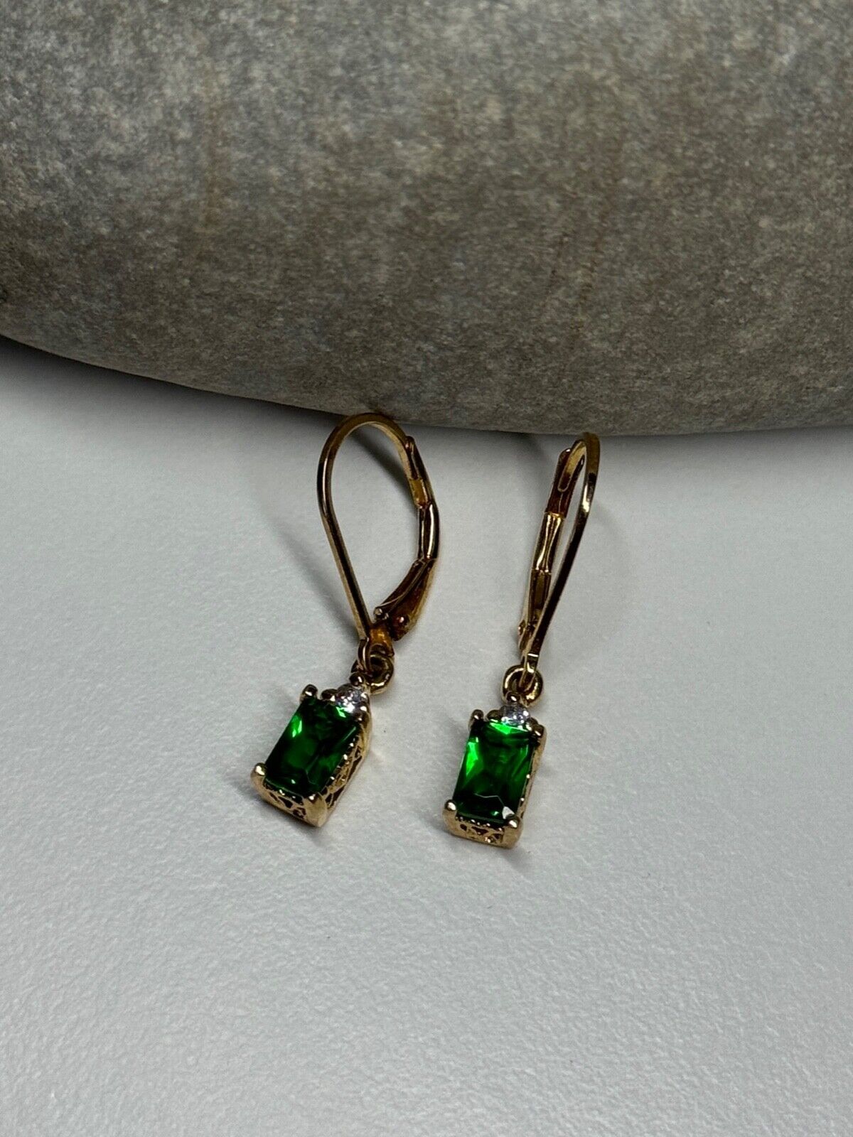 925 STERLING SILVER GOLD PLATED EMERALD & BERYL EARRINGS LENGTH 25 mm