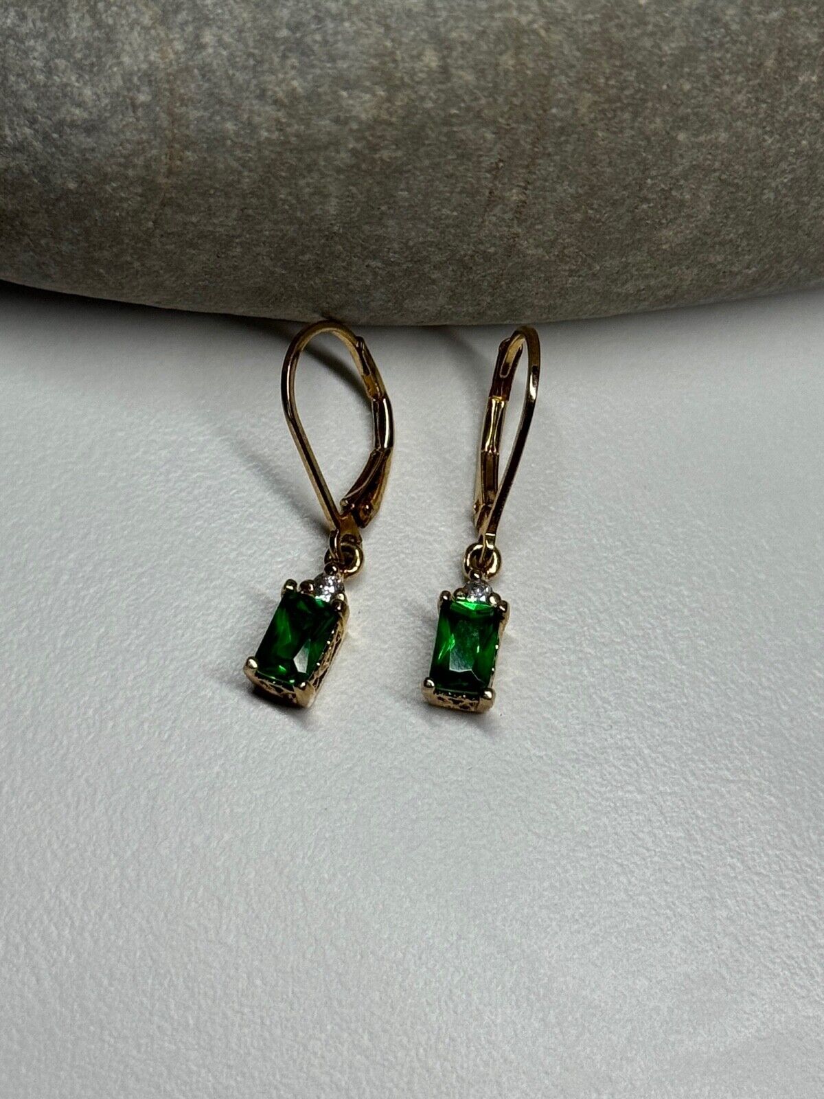 925 STERLING SILVER GOLD PLATED EMERALD & BERYL EARRINGS LENGTH 25 mm