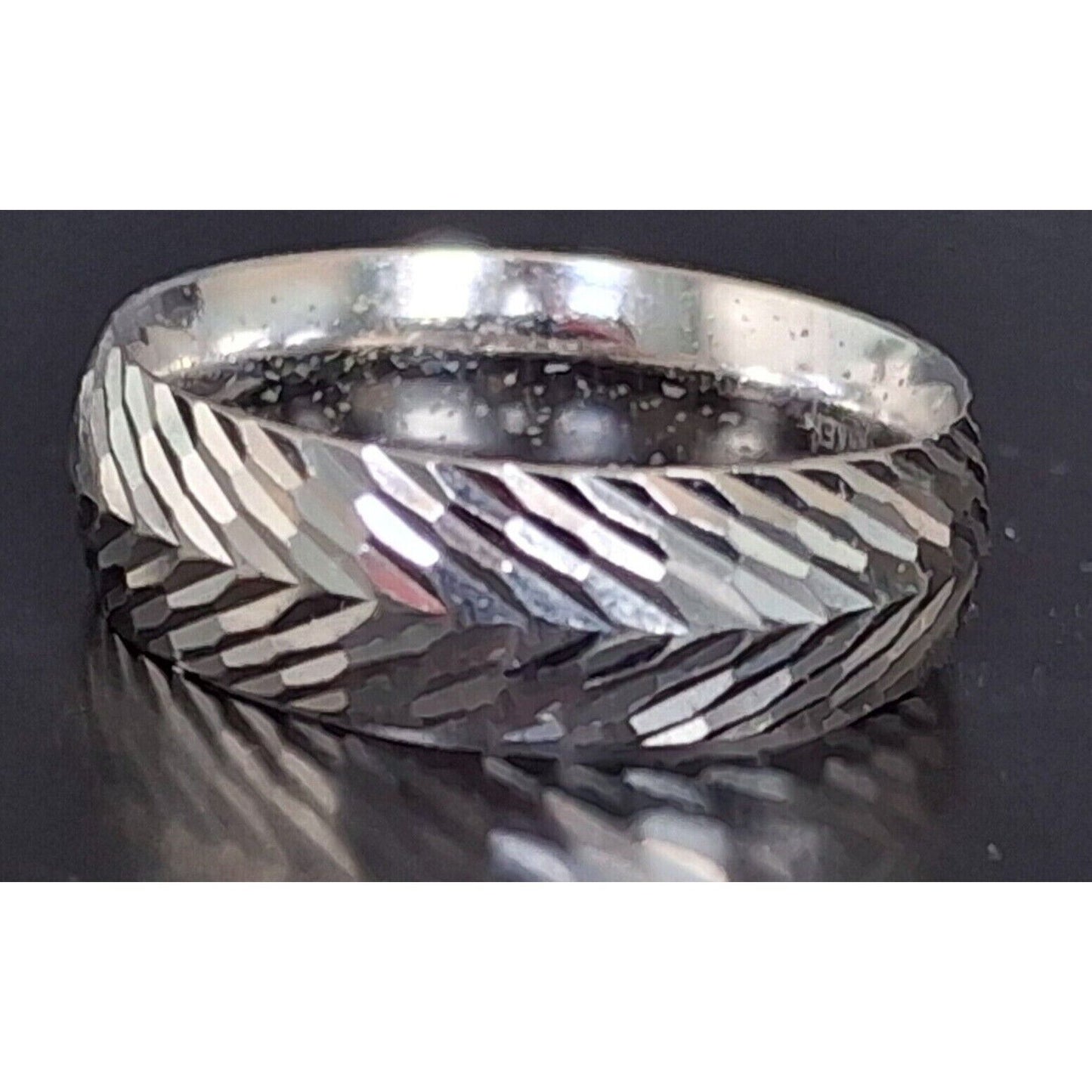 MEN'S BRIGHT  CUT 925 STERLING SILVER BAND RING SIZE 8.75 SKY