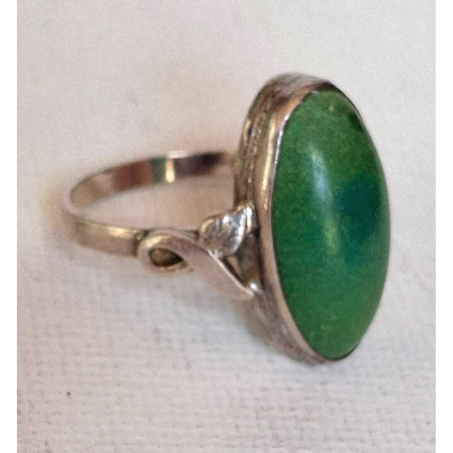 925 STERLING SILVER AND GREEN TURQUOISE  RING SIZE 6.5 SKY