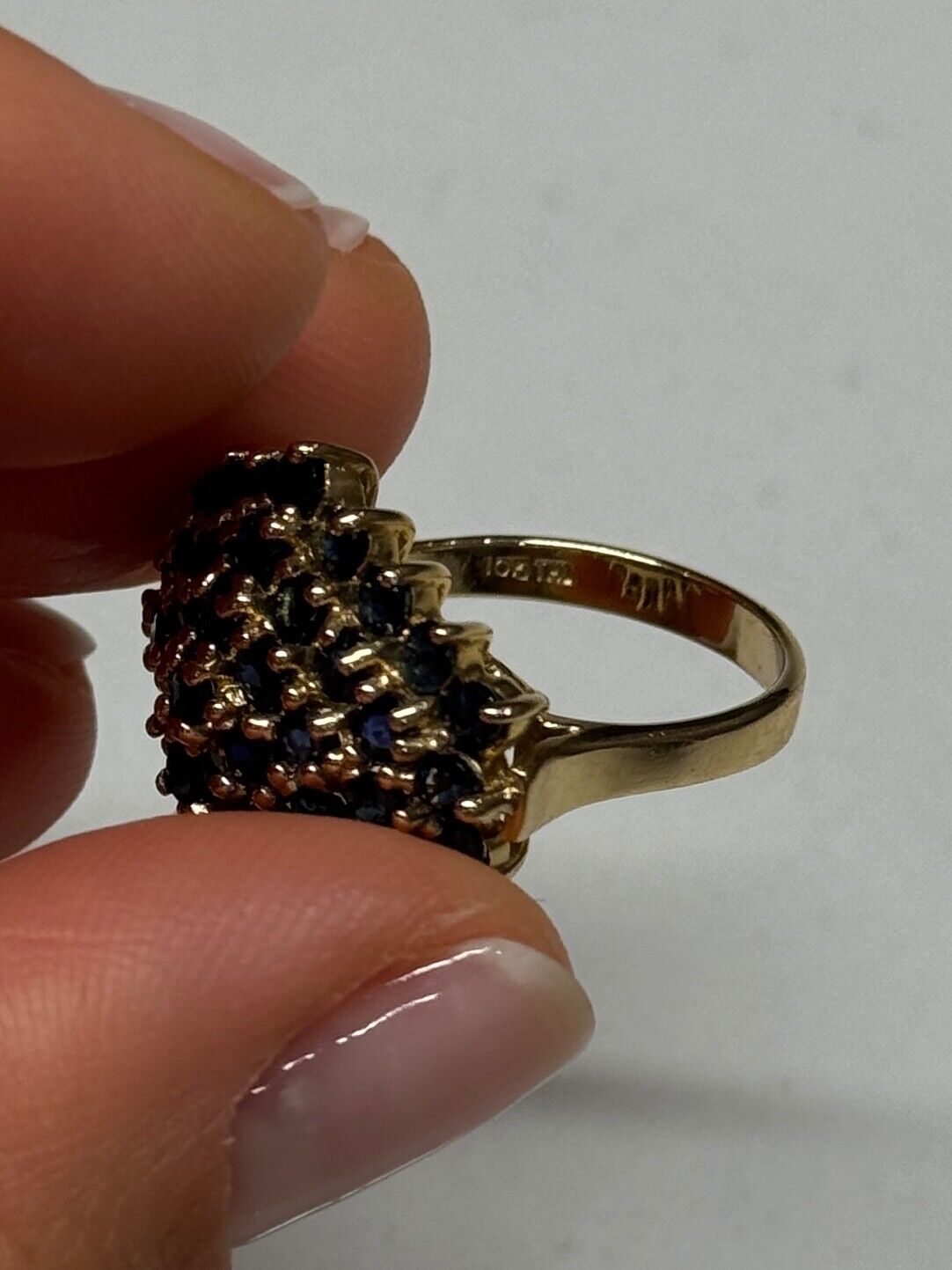 10K YELLOW GOLD RING SAPPHIRE SIZE 7