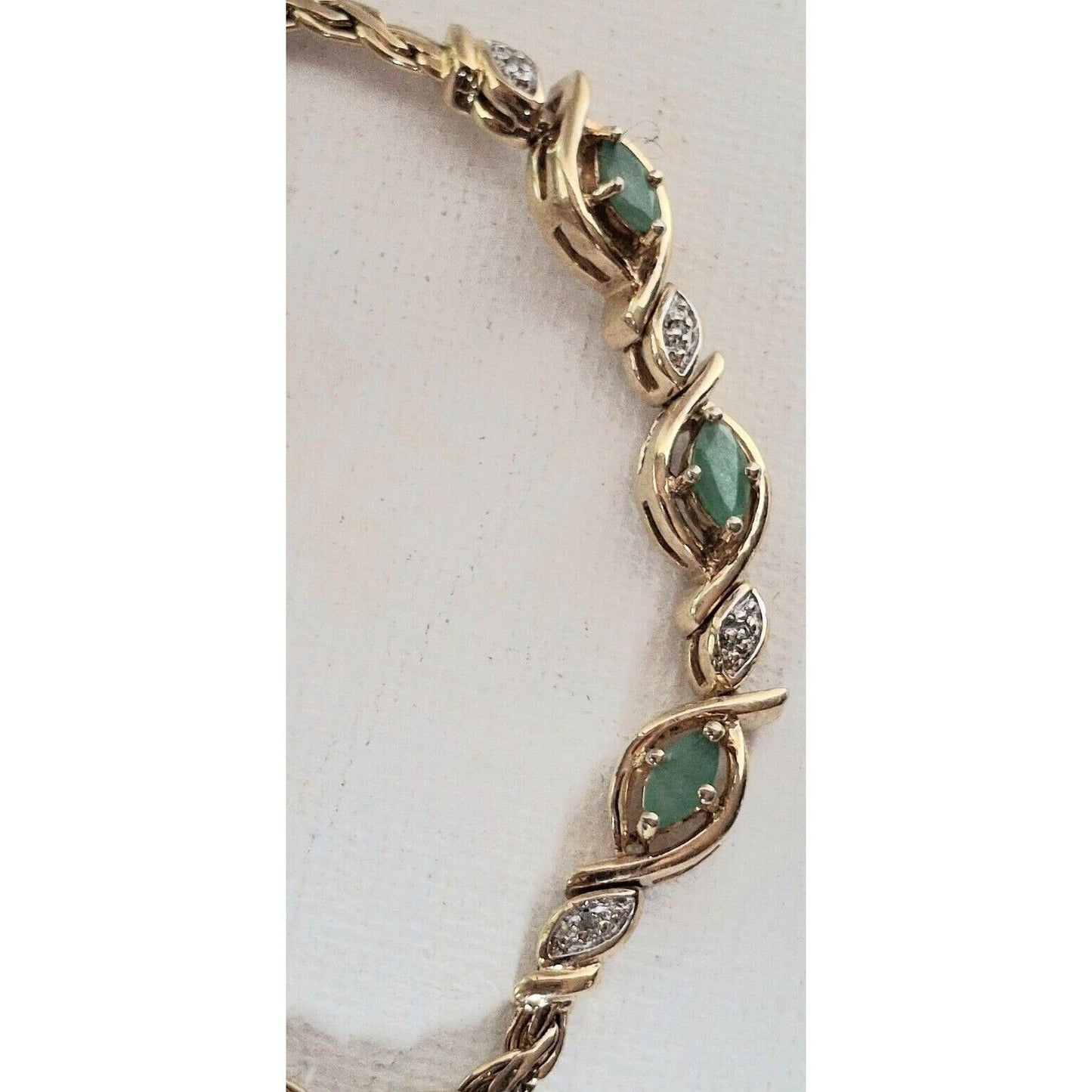 925 STERLING SILVER  EMERALD  AND DIAMOND  BRACELET SKY