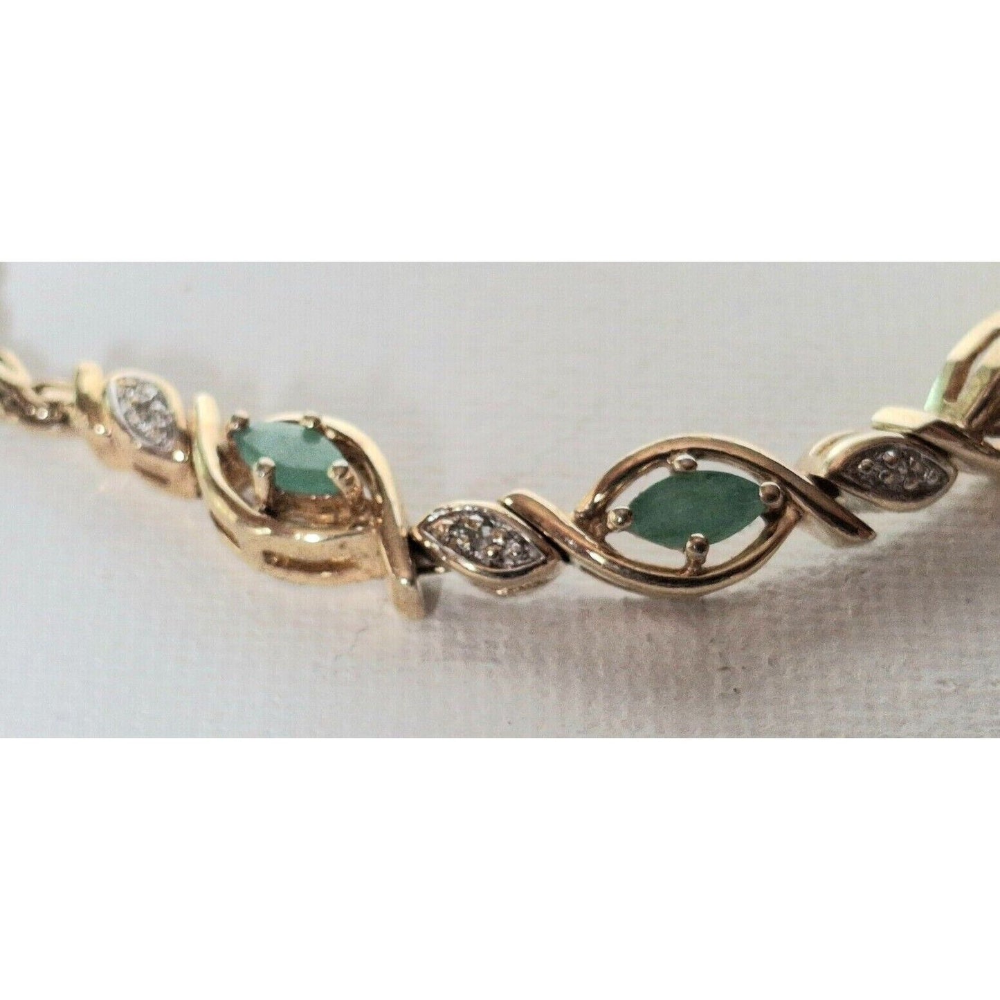 925 STERLING SILVER  EMERALD  AND DIAMOND  BRACELET SKY