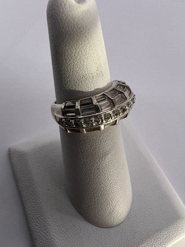 925 Sterling Silver & CZ Ring Size 5