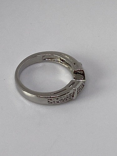 925 Sterling Silver CZ Ring Size 5.5