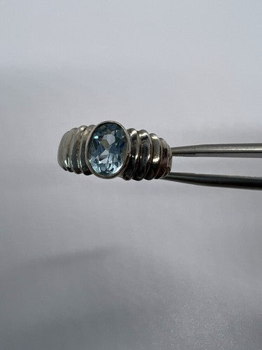 925 Sterling Silver & Blue Topaz Ring Size 5