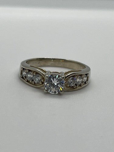 925 Sterling Silver & CZ Ring Size 9.5