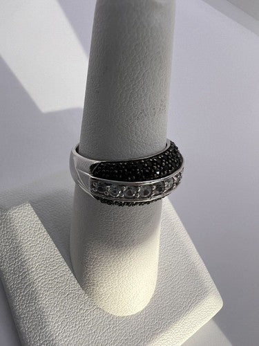 925 Sterling Silver Black & White Spinel Ring Size 6