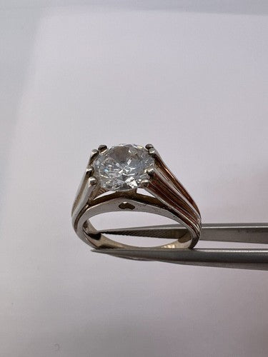 925 Sterling Silver & CZ Ring Size 6.5