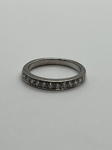 925 Sterling Silver & CZ Ring Size 6