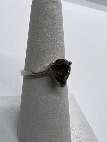 925 Sterling Silver CZ Ring Size 6.5