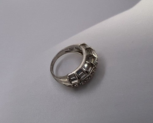 925 Sterling Silver & CZ Ring Size 5