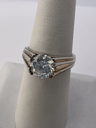 925 Sterling Silver & CZ Ring Size 6.5