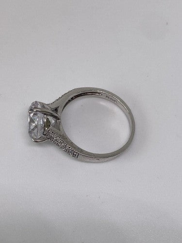 925 Sterling Silver CZ Ring Size 7.75