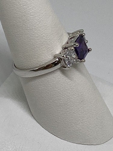 925 Sterling Silver CZ Ring Size 8