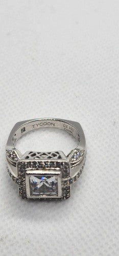 925 Sterling Silver CZ Ring Size 8