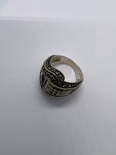 925 Sterling Silver Marcasite Ring Size 5.5