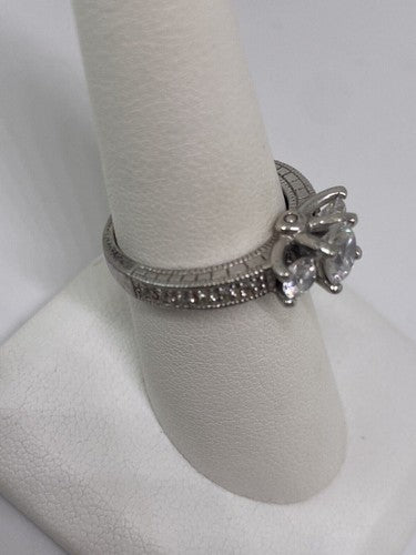 925 Sterling Silver CZ Ring Size 7